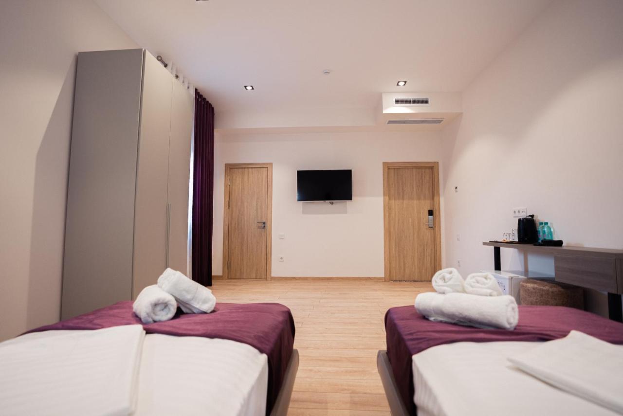 5 Wood Hotel & Spa Tasjkent Exteriör bild