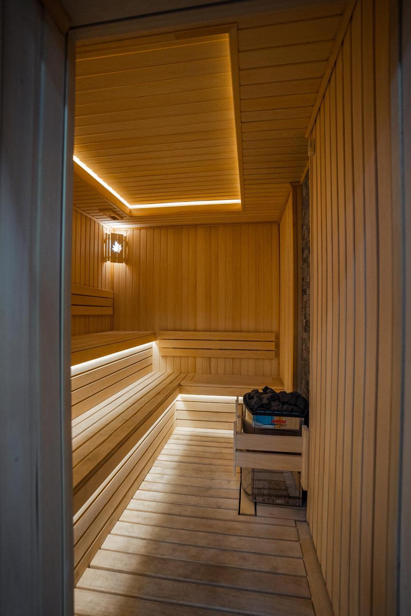 5 Wood Hotel & Spa Tasjkent Exteriör bild